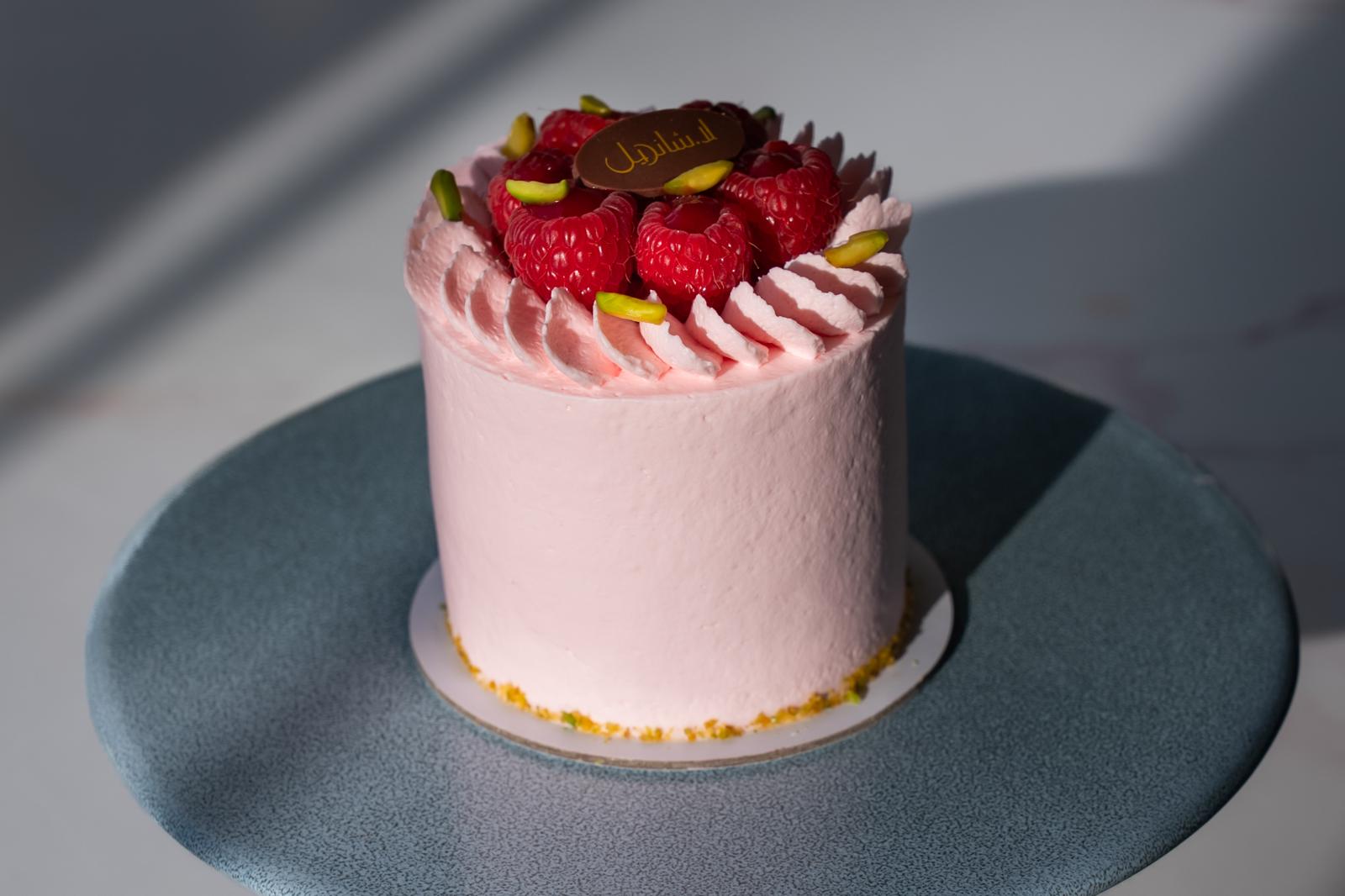 Pistache Rose Gateau