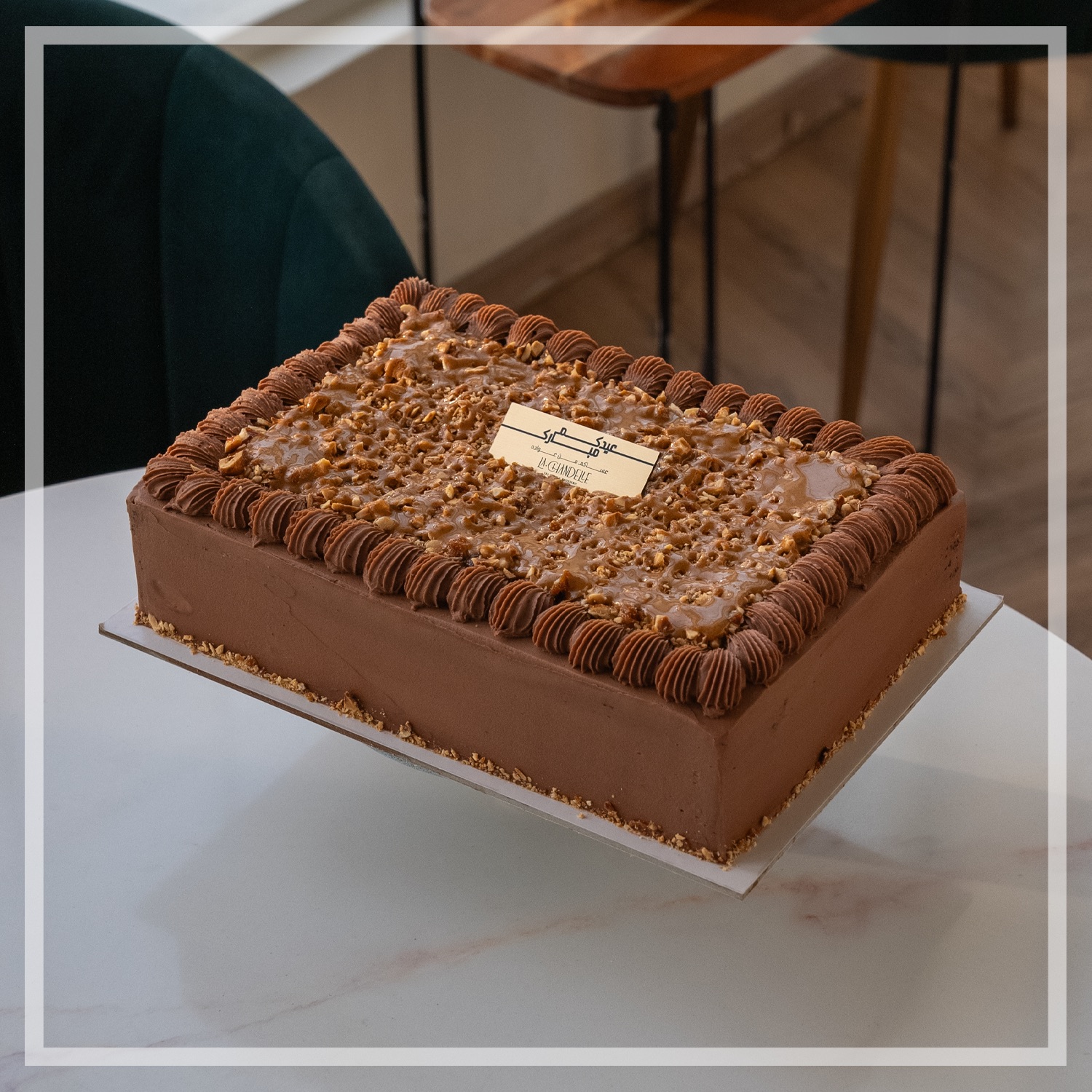 CHOCOLATE PRALINE